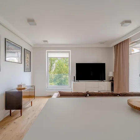 Whiteflat